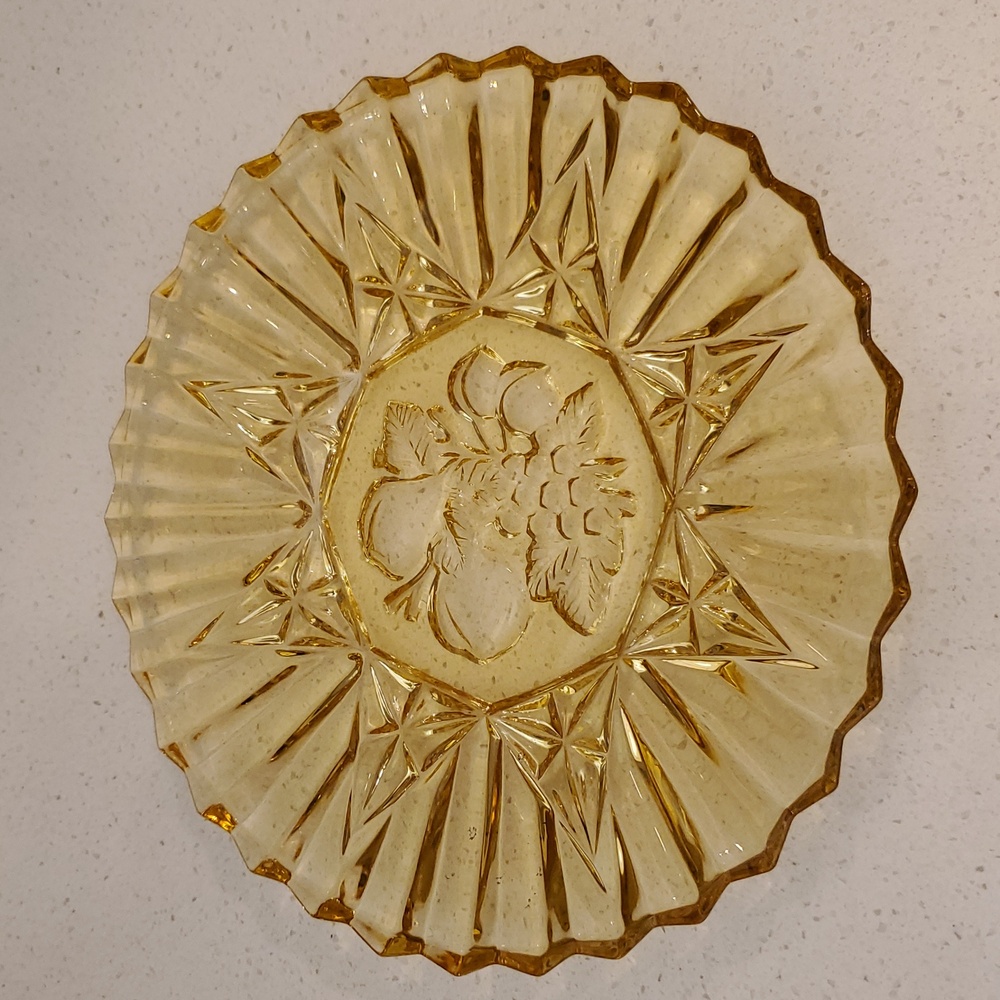 Federal Glass Pioneer Amber Fruit Design Luncheon Plate 8 inches